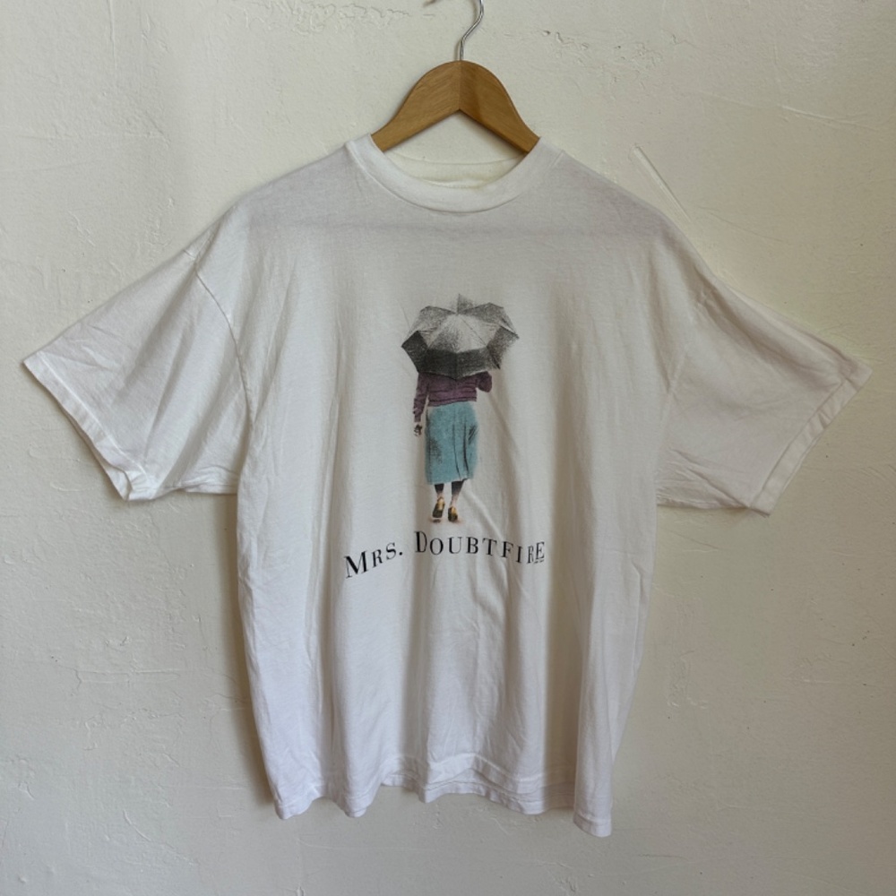 Vintage 1993 Mrs. Doubtfire White Crewneck T Shirt 90s Movie Promo Size L